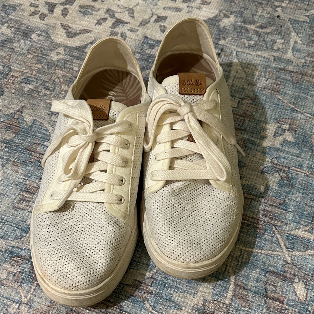 OluKai Cream Perforated Lace-Up Shoes
